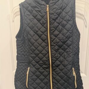 Quilted Black Sleeveless Jacket